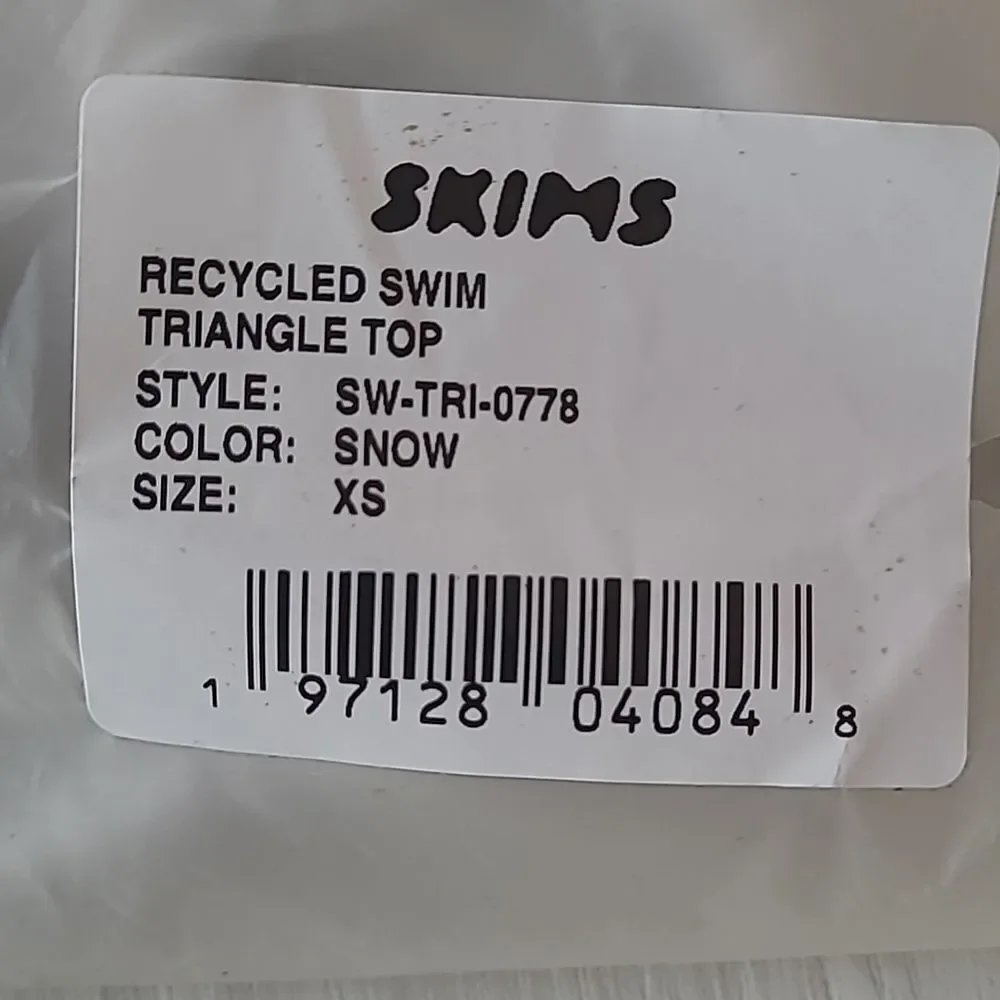 SKIMS Recycled Triangle‎ Swim Top Snow XS NWT in packaging